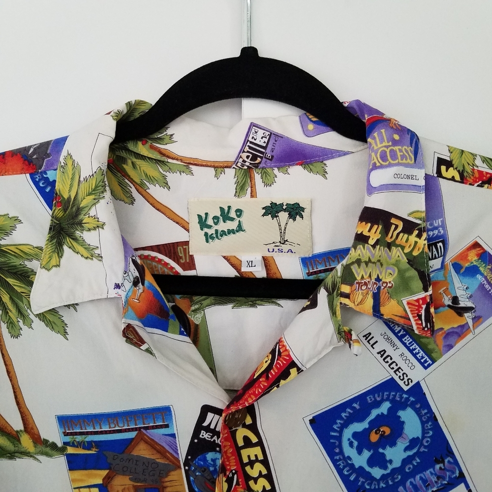 men's XL Hawaiian shirt Jimmy Buffett Koko island Tiki Wear real coconut buttons